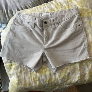 Carve cord shorts